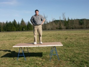 strong enough to hold more than 250 lbs with almost 7' span