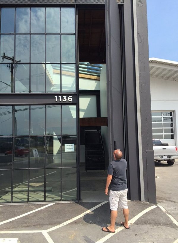 21 ft tall metal ivot door