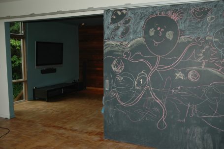sliding-door-chalk-board